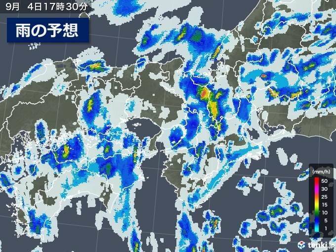 大気不安定　近畿や四国で局地的にどしゃ降りの雨