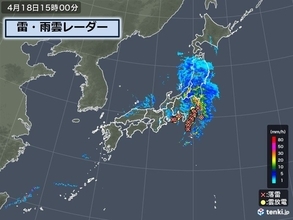 東海や関東で100ミリ超の雨を観測　落雷も発生