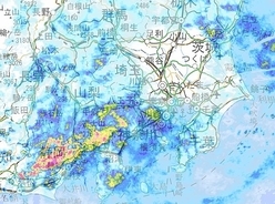 関東に発達した雨雲　帰宅時がピーク