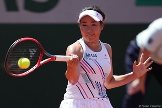 内島萌夏が3時間半超の激闘で、日比野菜緒がストレートで勝利し予選2回戦へ[USオープン]