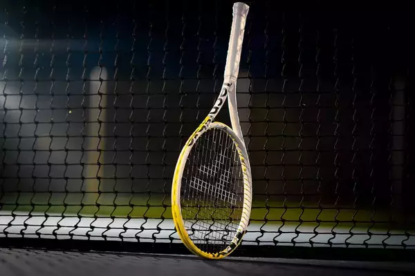 「テクニファイバー「TF-X1 v2」ラケット解説｜特徴・選び方・おすすめモデル」の画像