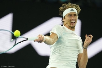 ズベレフ、見せ場なくストレートで敗戦「あんなプレーでは世界1位になる資格ない」全豪オープン]