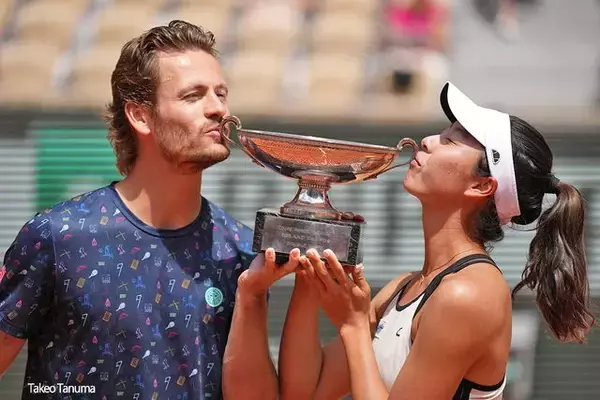 柴原瑛菜、混合ダブルスでグランドスラム初優勝「夢が叶いました」とスピーチ[全仏オープン]