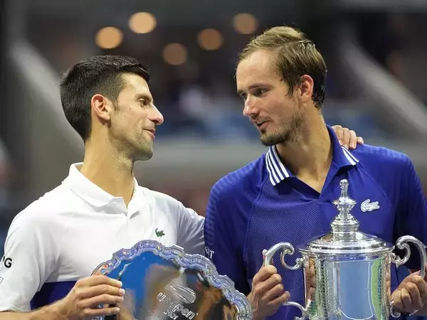 メドベージェフ、ワクチン接種をめぐるジョコビッチの意見に賛同「僕も公表しないことにした」