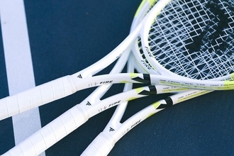 テクニファイバーが放つ新世代パワーラケット「FIRE」誕生。競技性と操作性を高めた「ちょうどいい」進化