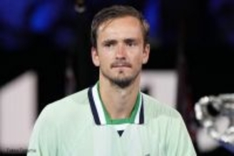 新世界No.1メドベージェフがSNSに反戦のメッセージ「世界の平和、国と国との平和を願いたい」