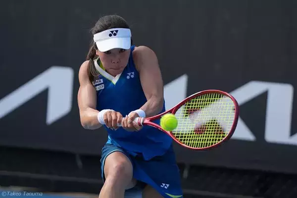 坂詰姫野、初めてののグランドスラム本戦は初戦敗退。序盤のチャンスを活かしきれず[全豪オープン]