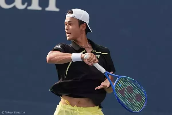 坂本怜、順延の再開後に逃げ切り勝ち！フルセットの死闘を制してグランドスラム本戦初勝利で2回戦へ[全米オープン]