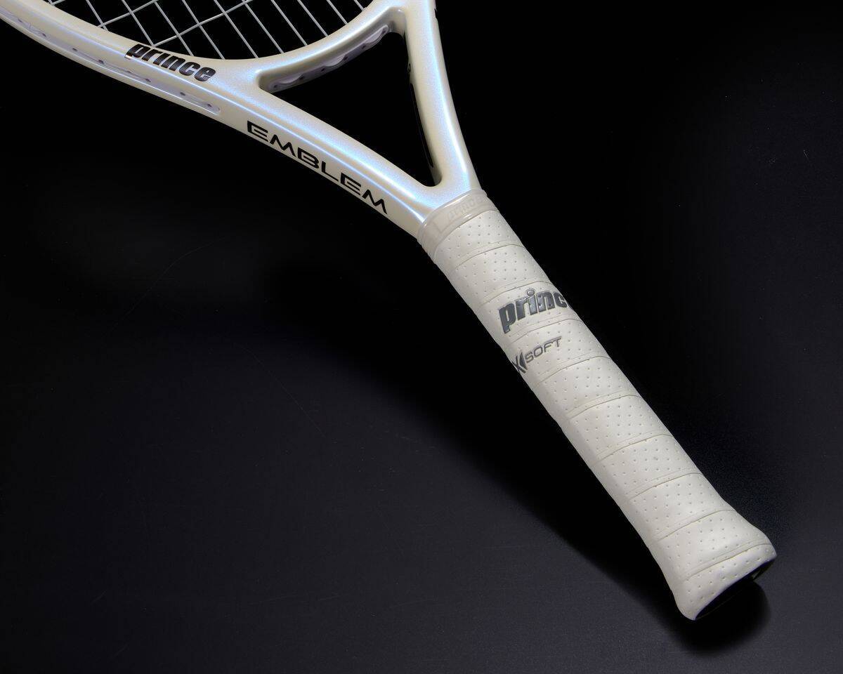 Prince＜プリンス＞開花宣言！「春、舞い降りる」EMBLEM 限定SAKURAカラー。本日（2/13）より発売！