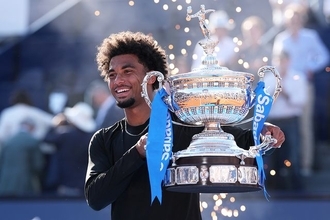 フィスがルブレフを下しバルセロナ初制覇、復活のツアー4勝目「8か月の苦闘から戻ってきた」