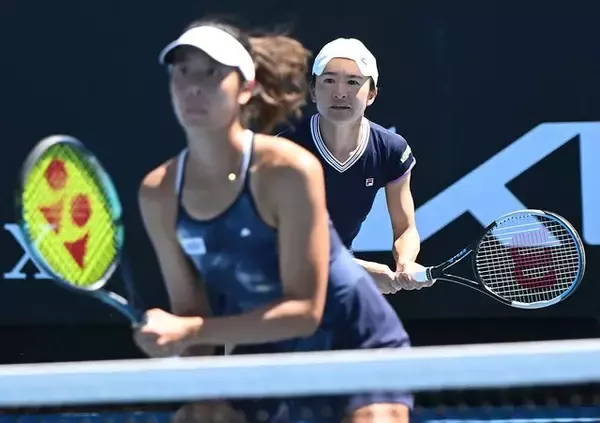青山修子／柴原瑛菜、ロシア組に苦戦も逆転勝ちで2回戦進出[全豪オープン]