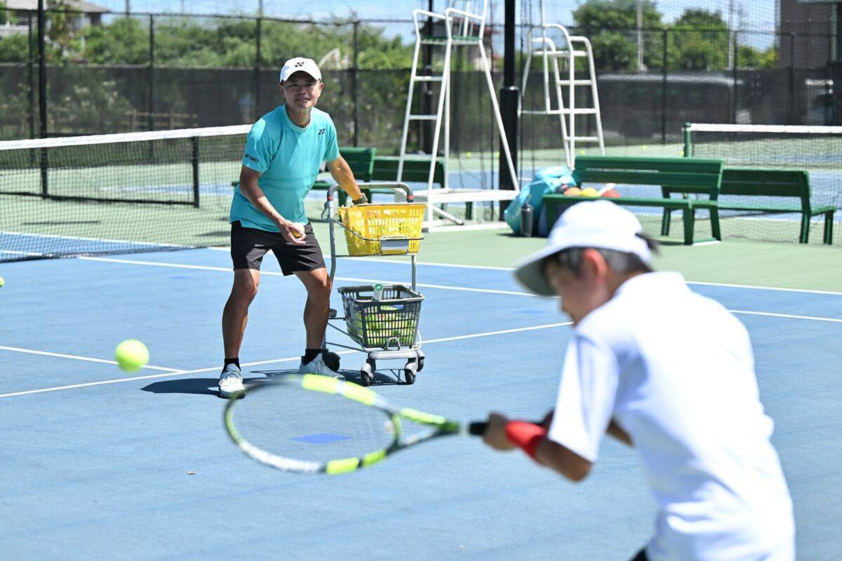 アジア人プレーヤーの未来を拓く「次世代テニス合宿」が日本上陸！松井俊英選手をはじめ元プロ・名コーチ陣が集結し、柏で『NEXT GEN CAMP 2026』が開幕