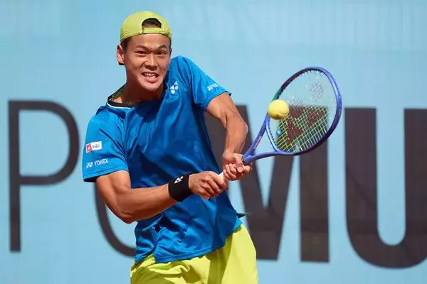 坂本怜、全仏オープン初挑戦は元世界36位に敗れて予選1回戦敗退[全仏オープン]