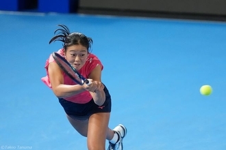 17歳の園部八奏 元世界4位ケニンに逆転負けを喫し8強入りならず[東レPPO]