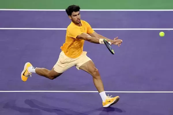 「頭の中には5つも7つも選択肢がある」アルカラスがノリーを撃破し5年連続の4強入り！ナダル、ジョコビッチに続く史上3人目の快挙も[BNPパリバ・オープン]