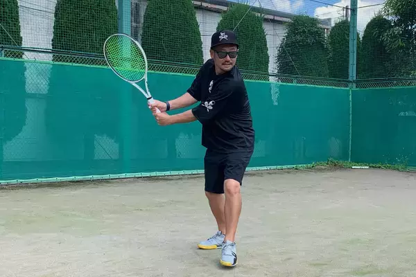 「プリンスのポリエステル・ストリング(ガット)3種類を佐藤武文プロが打ち比べ！　第一弾「TOUR XX SPIN(ツアー ダブルエックス スピン)」のインプレとは!?　ストリングの選び方も紹介」の画像