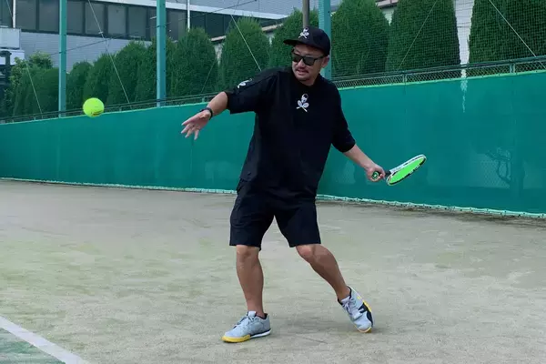 「プリンスのポリエステル・ストリング(ガット)3種類を佐藤武文プロが打ち比べ！　第一弾「TOUR XX SPIN(ツアー ダブルエックス スピン)」のインプレとは!?　ストリングの選び方も紹介」の画像