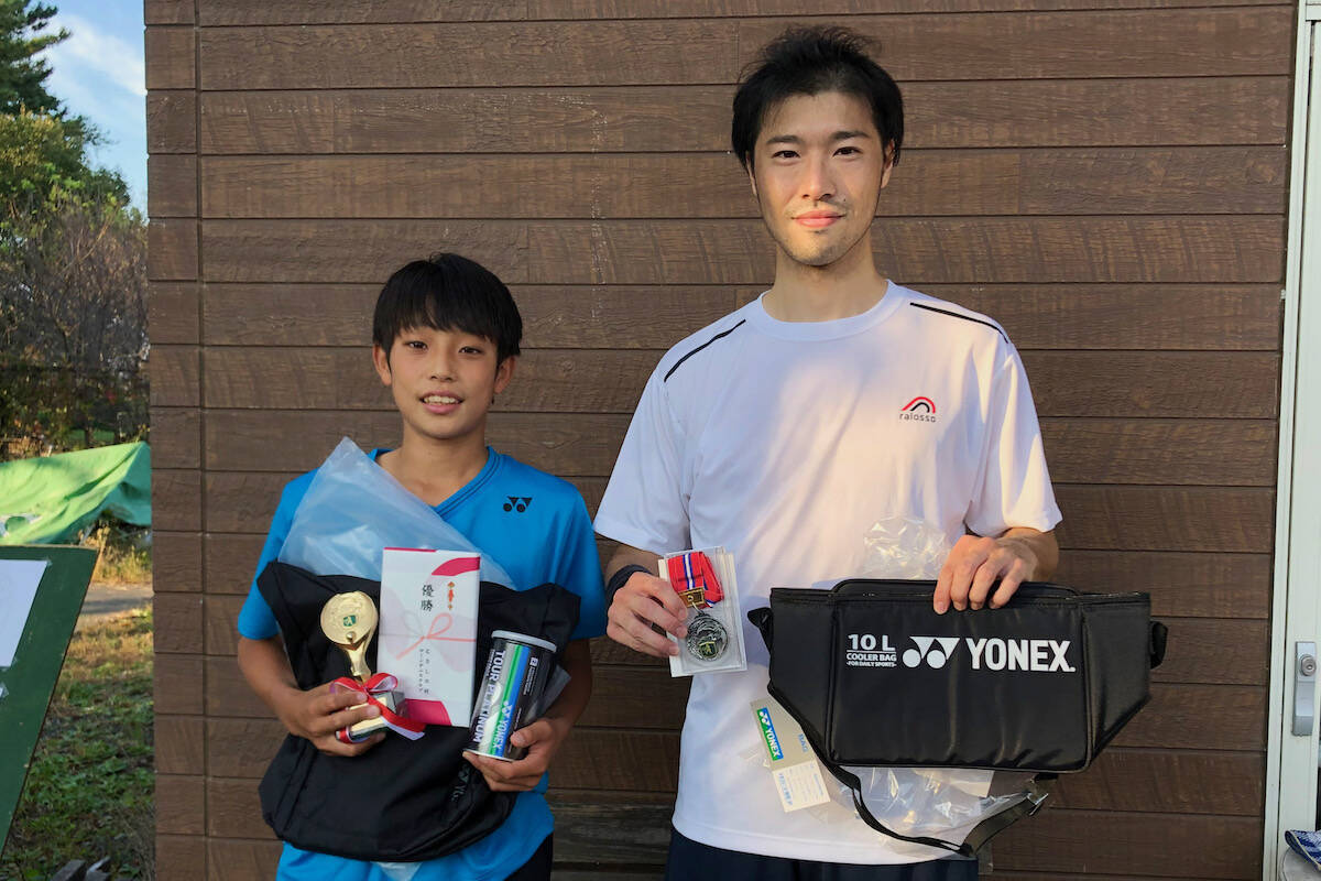 ジュニア＆大人たちの熱き戦い！ 「第44回むさしの村クレーコート選手権大会」女子単で藤原ちひろが、ベテラン男子単で砺波哲也が、男子単で田畑遼が優勝