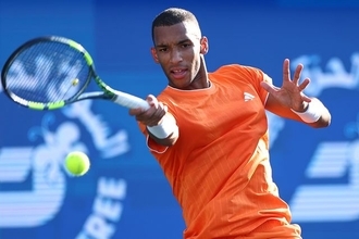 オジェ・アリアシムとメドベージェフが準決勝で激突 ベスト4が出そろう[ドバイ・デューティフリー・テニス選手権]