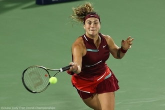 サバレンカ、不安定なサーブで崩れかけるも第1シードの意地見せ4年連続初戦突破[ドバイ・デューティー・フリー・テニス選手権]