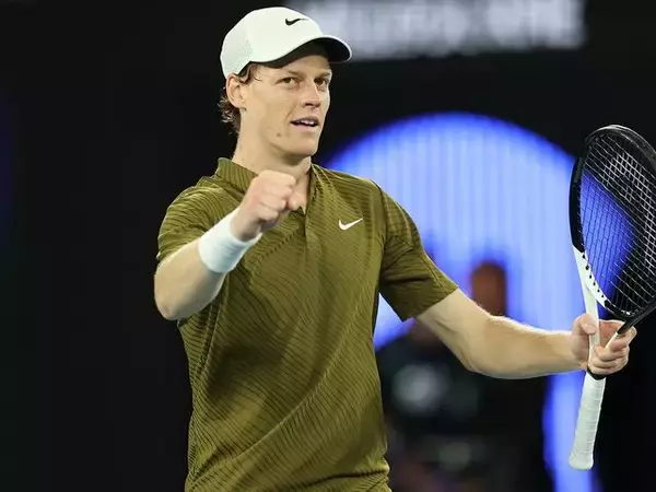 シナー、シェルトンを圧倒し4強進出。準決勝でジョコビッチとの大一番へ「こういう瞬間のために練習を積んできた」[全豪オープン]