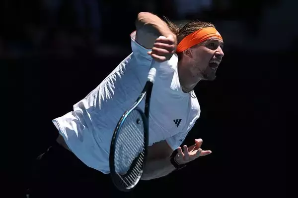 昨年準Vのズベレフが逆転で初戦突破。若手ディアロの猛攻を退けて2回戦進出[全豪オープン]