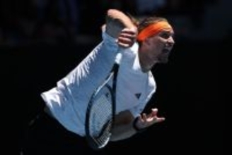 昨年準Vのズベレフが逆転で初戦突破。若手ディアロの猛攻を退けて2回戦進出[全豪オープン]