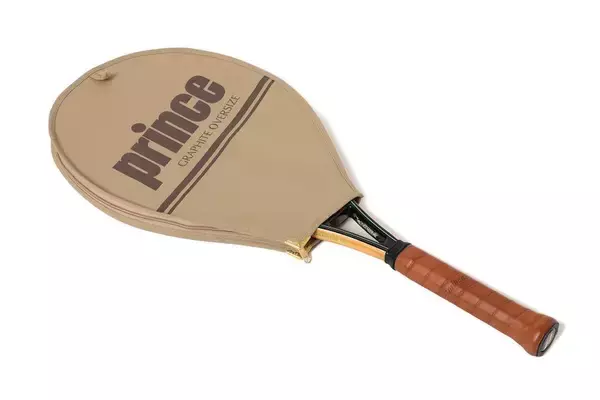「歴代“グラファイト(GRAPHITE)”のデザインが1本に!!　プリンス(prince)とビームス(BEAMS)のコラボレーションアイテムが新発売」の画像
