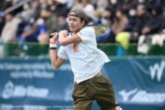 坂本怜 内山靖崇に雪辱果たし4強！劣勢も「ワンチャンありそう」と冷静になりカムバック[横浜慶應チャレンジャー]