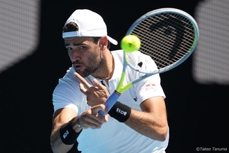 ベレッティーニ、4時間超の激闘制す! 18歳アルカラスの追い上げかわし2年連続16強[全豪オープン]