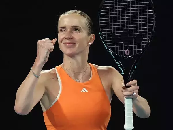 スビトリーナが乱調の世界3位ガウフを59分で粉砕し初の4強入り。2026年無敗を維持[全豪オープン]