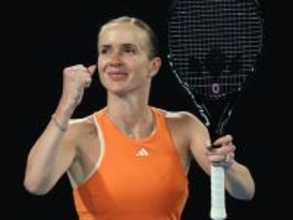 スビトリーナが乱調の世界3位ガウフを59分で粉砕し初の4強入り。2026年無敗を維持[全豪オープン]