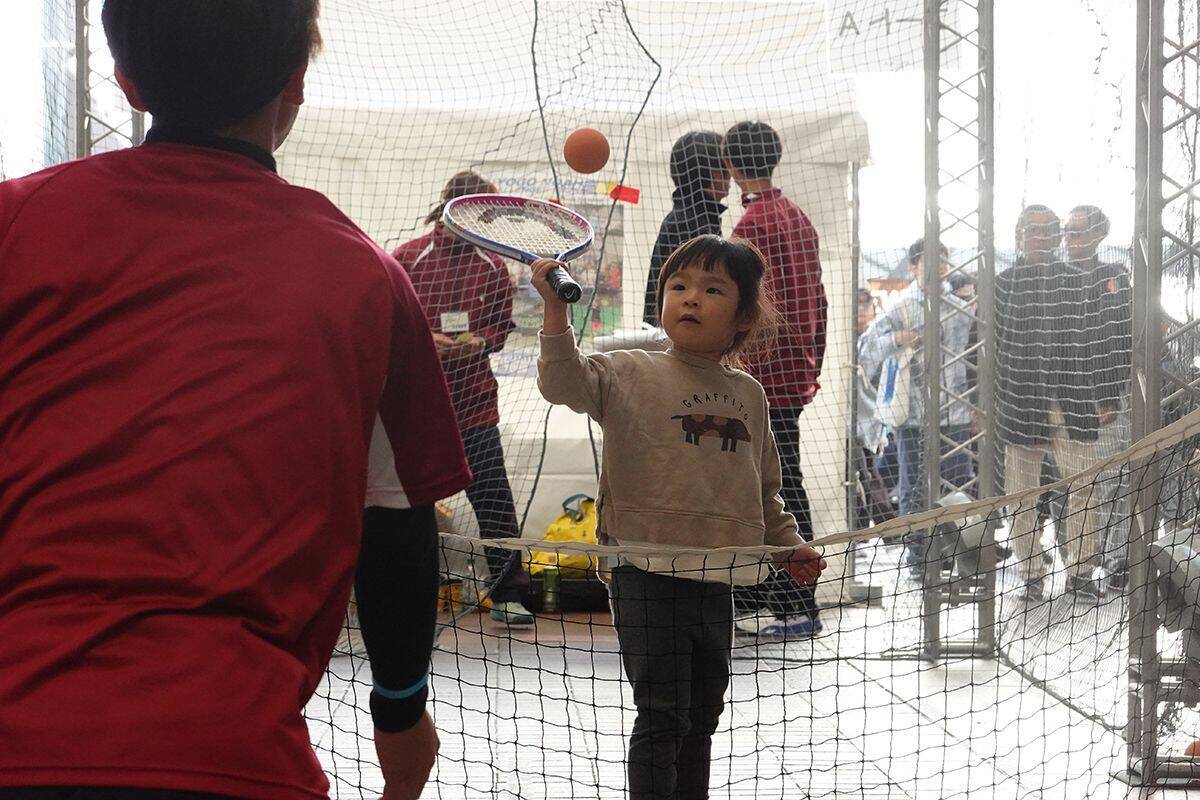 尾﨑里紗プロがアンバサダーの「こうべストリートテニス2025」が今年も開催！神戸にまつわる人・企業がイベント支える