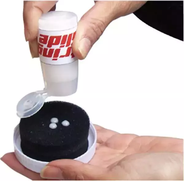 「試合に勝ちたい人のための、隠れたロングセラー。ストリングの動きを活性化する【TENNIC『String Glide』　／GEAR SELECTION TENNIS EYE】」の画像