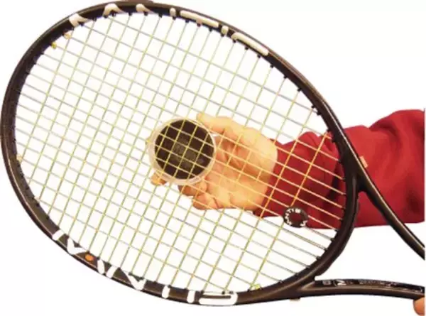 「試合に勝ちたい人のための、隠れたロングセラー。ストリングの動きを活性化する【TENNIC『String Glide』　／GEAR SELECTION TENNIS EYE】」の画像