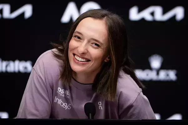 シフィオンテク、生涯グランドスラムへ残る最後のピース。シドニーでの課題を糧に全豪初制覇を狙う[全豪オープン]