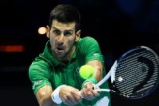 ジョコビッチ、チチパスに9連勝で最終戦好スタート! 史上最多タイの6度目の優勝へ「歴史を作ることは大きなモチベーション」[Nitto ATPファイナルズ]