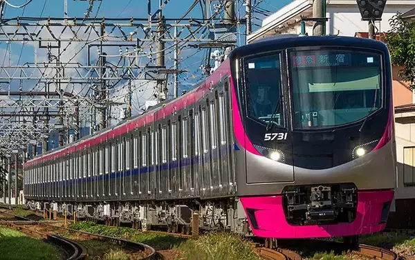 片道200円で座って新宿へ！ 京王ライナーが5月の平日限定で大幅割引！  通勤・通学を賢くおトクに楽しむには？ 対象列車や購入方法をチェック
