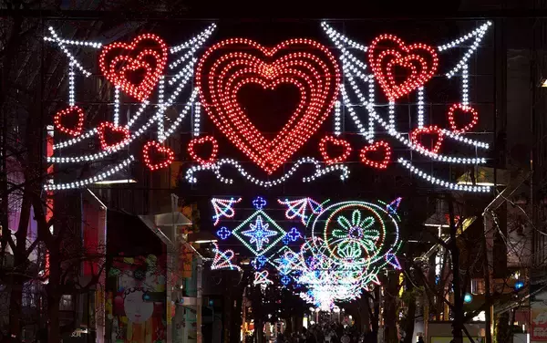 「日本新三大夜景都市【横浜が光の首都に】みなとみらい〜中華街エリア一体で「横浜イルミネーション」光のハシゴを！」の画像