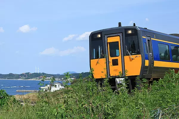 列車乗り継ぎ9時間でハワイのローカルへ！ いまこそ島根 山陰線の無人駅で途中下車、五感でゆっくり歩く贅沢リセットの時間をいまこそ！