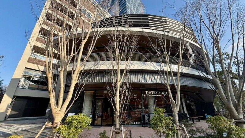 関内駅前「BASEGATE横浜関内」3/19開業！ 旧市庁舎がホテルや商業施設に再生、横浜スタジアム直結のデッキ開通で街歩きはどう変わる？