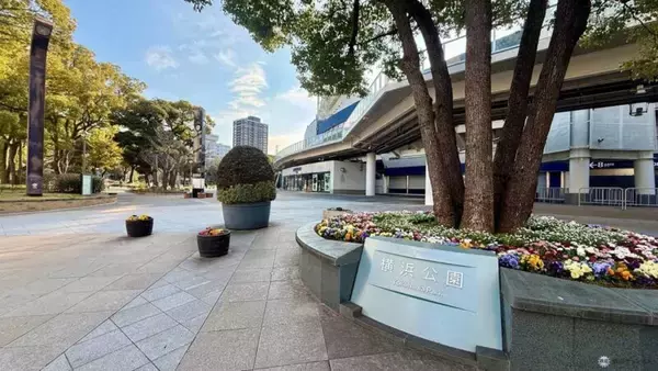 「関内駅前「BASEGATE横浜関内」3/19開業！ 旧市庁舎がホテルや商業施設に再生、横浜スタジアム直結のデッキ開通で街歩きはどう変わる？」の画像