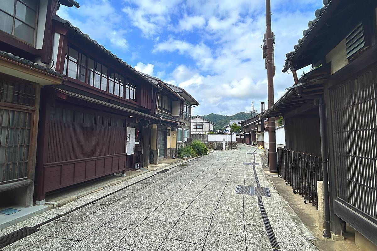 フロントは道の駅、客室は町のあちこちに？「古民家一棟貸し」小浜町家ステイ とミシュラン掲載店で味わう若狭グルメ体験記（福井県小浜市）