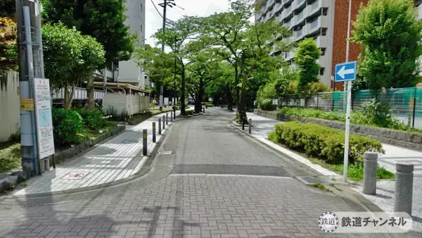 「つくばエクスプレス【駅ぶら】023　青井駅　その1　青井駅　交通広場　青和ばら公園」の画像