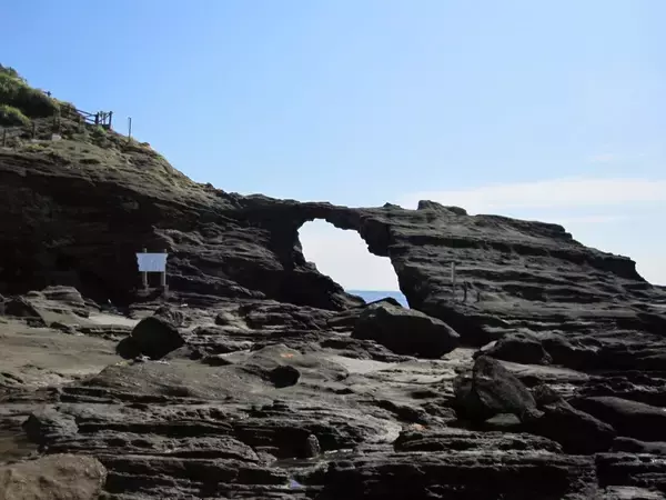 「【車なし日帰り】三浦半島・絶景カフェと透明度AA穴場ビーチを巡る！ おトクな電車きっぷ活用してストレスフリー旅へ行こう！」の画像