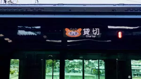 「【試乗レポ】相鉄の新型車両「13000系」公開！3月30日デビューの進化を遂げた”ネイビーブルー”車内設備と最新機能をチェック」の画像