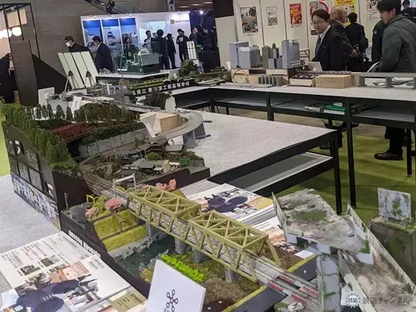 「「AIは鉄道をどう変える？」チャッピーに聞いてみた　探求フェアに就活生来場　盛況きわめた「鉄道技術展2025」【コラム】」の画像