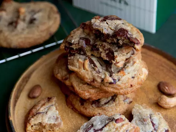 「東京駅改札内で買える！お土産スイーツの新定番8選【グランスタ東京】2025年版、チーズケーキやパケ買いしたいマカロンも登場」の画像