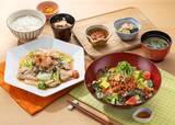 「大戸屋の新・期間限定メニューは「豚しんこ」と「和風タコライス」　亜希さんの家庭の味を再現した『愛情めし』が14日から登場！」の画像1