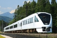 東武鉄道「駅別乗降人員ランキング」1位池袋･2位北千住に続く意外な人気駅は？ 北関東へ広がる日本最大級の私鉄ネットワーク